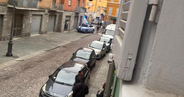 https://www.gazzettadiparma.it/resizer/600/315/true/2025_10_25/mmrrvv-1761425294851.jpeg--rissa_tra_via_imbriani_e_piazzale_inzani.jpeg?1761425295053