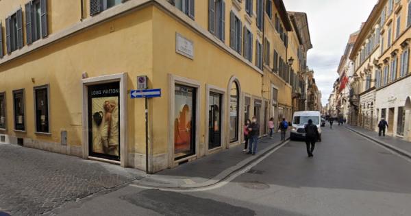 https://www.gazzettadiparma.it/resizer/600/315/true/2025_11_17/Senza_titolo-3-1763377818875.jpg--maxi_furto_nel_negozio_di_louis_vuitton_in_via_condotti_a_roma.jpg?1763377818989
