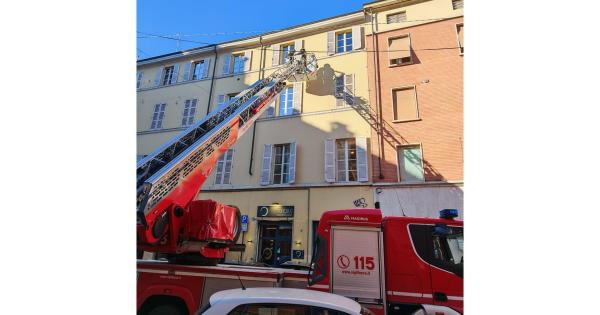 https://www.gazzettadiparma.it/resizer/600/315/true/2025_11_26/vigile_del_fuoco-1764152368809.jpg--vigili_del_fuoco_al_lavoro.jpg?1764152371237