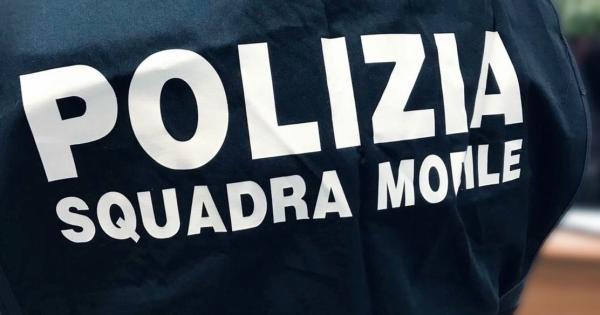 https://www.gazzettadiparma.it/resizer/600/315/true/2025_12_21/Squadra_mobile-1766312078636.jpeg--maxi_operazione_antidroga_in_diverse_citta__384_arresti__a_parma_un_arresto__una_denuncia_e_diverse_sanzioni.jpeg?1766312078728