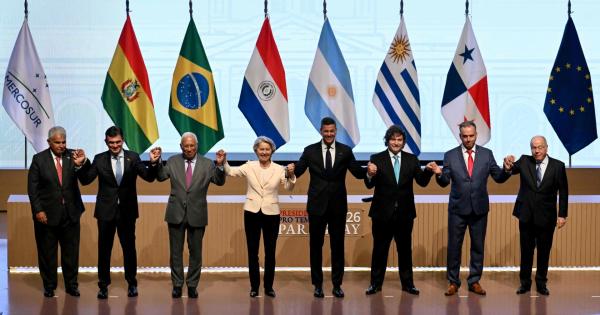 https://www.gazzettadiparma.it/resizer/600/315/true/2026_01_17/mercosur-1768671523797.jpg--l_ue_firma_l_accordo_con_il_mercosur___parmigiano__prosciutto_e__gli_altri___le_novita_per_l_italia_con_la_nuova_area_di_scambio.jpg?1768671524289
