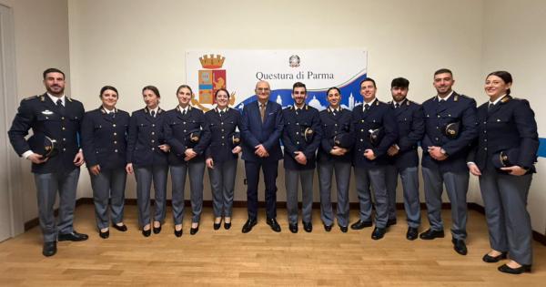 https://www.gazzettadiparma.it/resizer/600/315/true/2026_02_05/foto_Ispettori-1770278214312.jpg--11_nuovi_vice_ispettori_assegnati_alla_questura_di_parma.jpg?1770278214472