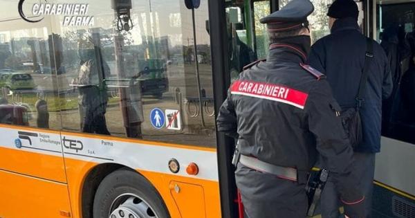 https://www.gazzettadiparma.it/resizer/600/315/true/2026_02_15/15.02.2026_Parma_foto_di_repertorio-1771146217697_1771146254.jpg--caos_in_via_emilia_ovest__giovane_senza_biglietto_blocca_il_bus_e_chiama_il_112_per_farsi__liberare___denunciato.jpg?1771146254494