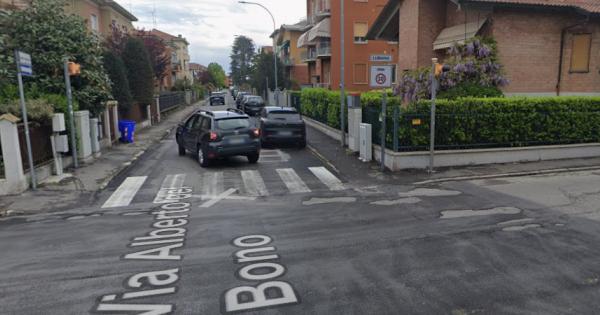 https://www.gazzettadiparma.it/resizer/600/315/true/2026_02_28/via_bono-1772290308352.jpg--frontale_all_incrocio_tra_via_casa_bianca_e_via_del_bono__due_feriti.jpg?1772290308498