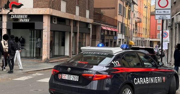 https://www.gazzettadiparma.it/resizer/600/315/true/2026_03_28/27.03.2026_Parma_foto_x_arresto_su_auto_in_sosta-1774696729635.JPG--parma__sorpresa_a_rubare_su_un_auto_in_sosta_con_la_stola_di_un_frate_al_collo__arrestata_43enne_italiana.JPG?1774696729655
