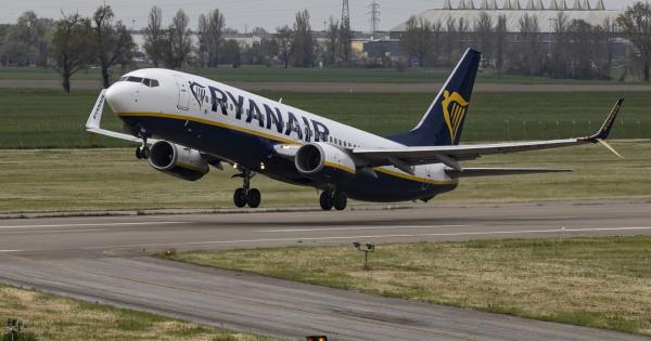 https://www.gazzettadiparma.it/resizer/600/315/true/2026_03_29/aereo_verdi-1774808631617.jpg--ryanair_torna_a_volare_dal_verdi_e_fa_subito_il_pieno.jpg?1774808632306