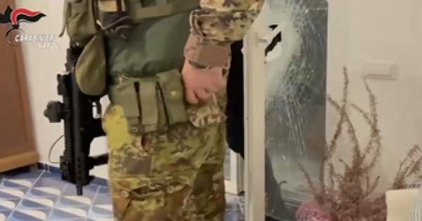 Il boss di camorra Roberto Mazzarella arrestato a Vietri sul mare