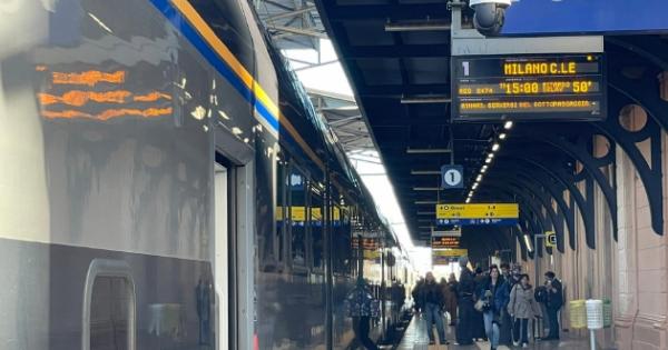 https://www.gazzettadiparma.it/resizer/600/315/true/gn4/48591/GN4_DAT_48591820.jpg--controllore_aggredito__il_treno_viene_soppresso.jpg