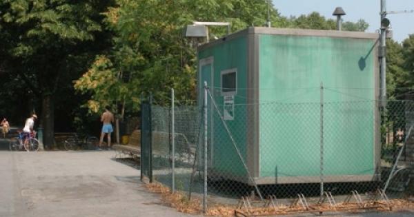 Luftkvalitet, ozon hotar hälsan igen: tröskeln har passerats även i Parma