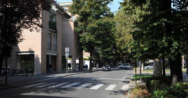 https://www.gazzettadiparma.it/resizer/600/315/true/gn4/621/GN4_DAT_621657.jpg--incidente_in_viale_dei_mille.jpg