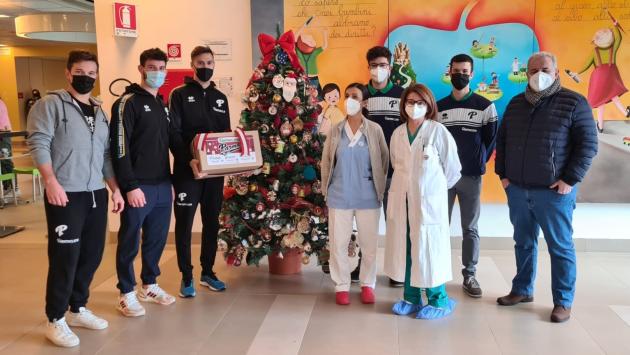 Visita Parma baseball all'ospedale dei bambini di Parma