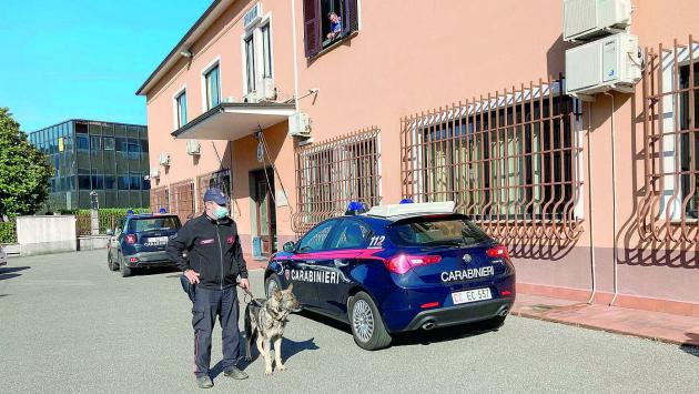 «Uccidi mia moglie e mia suocera» Ma il «sicario» lo tradisce: arrestato 