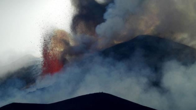 Etna: ripresa attività,  chiuso spazio aereo a Catania