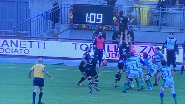 La prima vittoria non arriva: Zebre battute anche nel derby