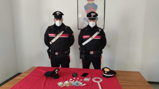 Carabinieri: intensificati servizi antidroga nel weekend. due fermati 