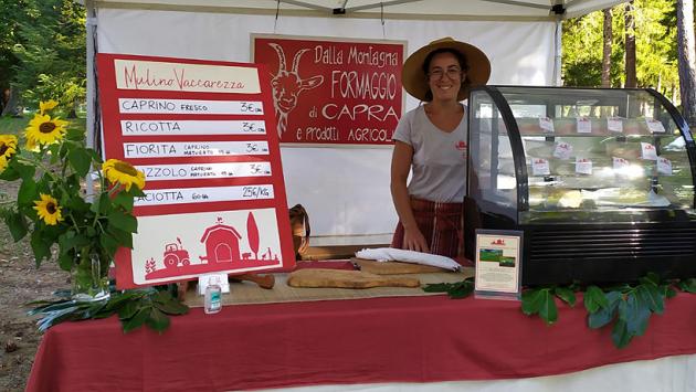 Elisa e Marco: «La nostra svolta per vivere coi ritmi della natura»