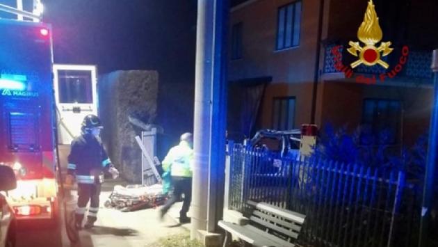 Minorenne alla guida esce di strada e muore nel Padovano