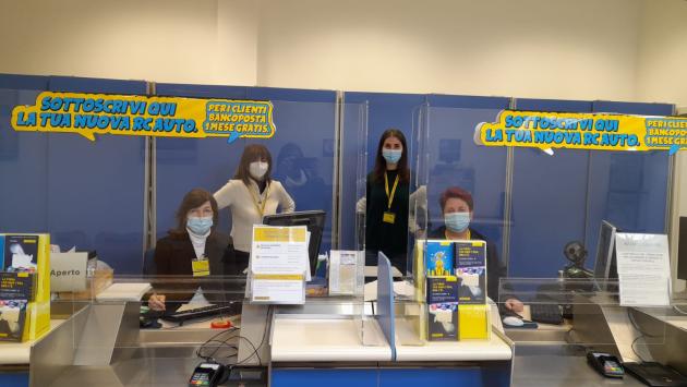Poste Italiane: personale femminile al 77,4% 
