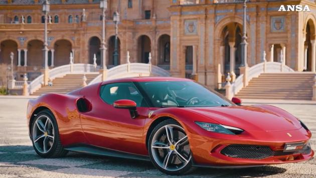  Ferrari 296 GTB, con il V6 ibrido apre una nuova era
