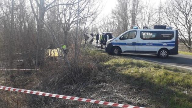 Schianto in auto, morti due ventenni a Modena 