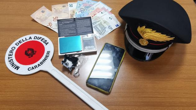 Noceto: controlli dei carabinieri. Denunciato un pusher 