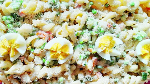 Appetitosi fusilli giganti al forno