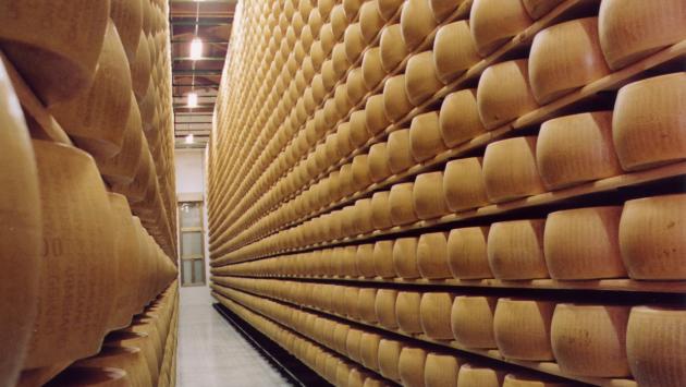 Parmigiano, arriva l'etichetta digitale
