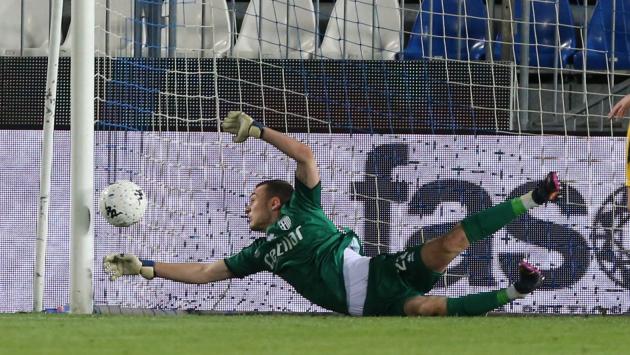 Fiammate, occasioni ma un solo pericolo (palo del Brescia) il primo tempo finisce  0-0