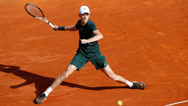 Montecarlo; Sinner vola agli ottavi
