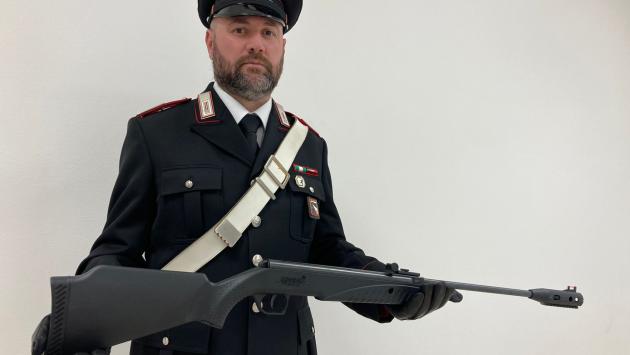carabinieri, spara alle tortore
