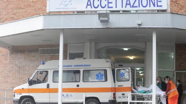 Napoli, dodicenne con una chiave conficcata nel cranio al Pronto soccorso