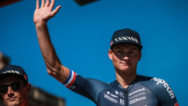 Giro d'Italia: è Van der Poel la prima maglia rosa