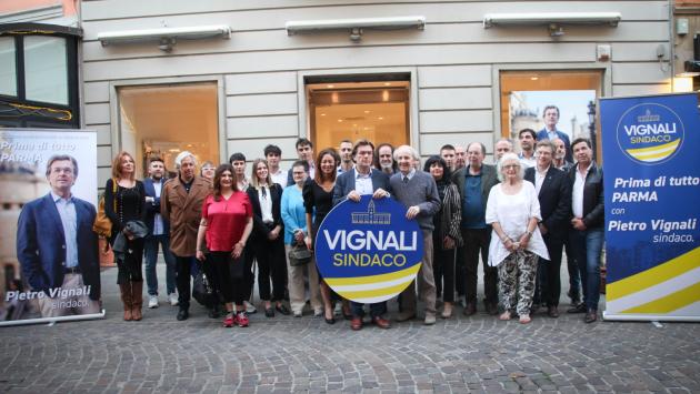 Presentata la lista a sostegno di Pietro Vignali: fra i candidati Marco Osio, Fabrizio Pallini, Arturo Dalla Tana 