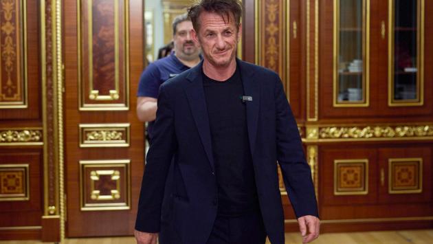 Zelensky incontra Sean Penn, "grazie per il sostegno"