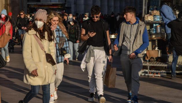 Gimbe, 55 mila casi al giorno, tenere mascherine al chiuso