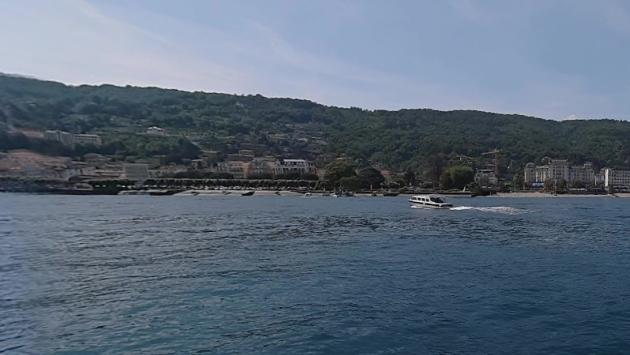 Stresa "stuprata dal branco dopo una serata alcolica". Nel gruppo ci sarebbe anche un'amica
