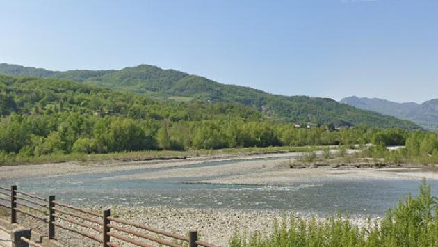 67enne muore mentre fa il bagno nel Trebbia