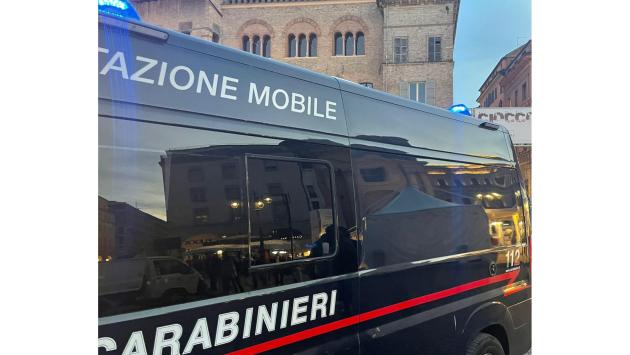 Tenta una rapina ad un fioraio e minaccia un Carabiniere libero dal servizio con una roncola