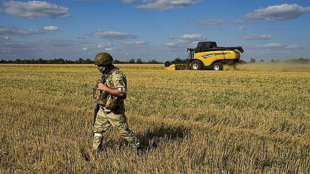 Bombe russe al sud, in fumo 3.000 tonnellate grano