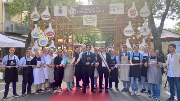 Dopo due anni riapre il paradiso della fetta:  Cittadella, i sapori di 13 aziende eccellenti