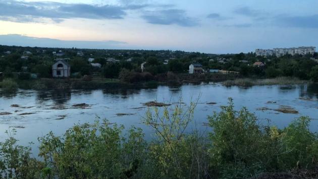 Missili sulla diga della città di Zelensky: città evacuata