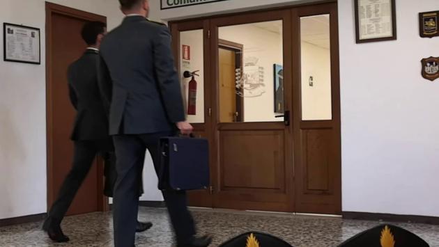 Truffe online con pagamenti su conti correnti aperti in una banca parmigiana: maxi-sequestro per l'azienda Soldo