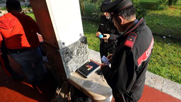Salsomaggiore Terme: controlli dei Carabinieri con l’ausilio dei cani antidroga presso scuole, parchi e stazione