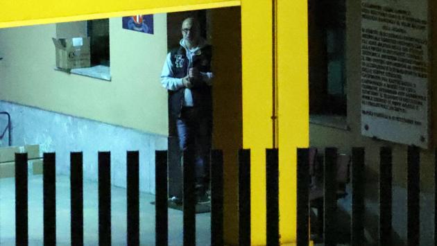 Carabiniere spara al comandante e si barrica in caserma  a Como