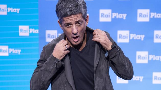 Fiorello a Meloni, vengo io a fare da tato a tua figlia