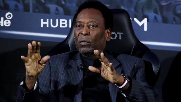 Pelé cerca di tranquillizzare tutti: "Sono forte, con tanta speranza e continuo il trattamento di sempre" 