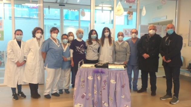 Nuova apparecchiatura donata dall’associazione Colibrì alla Neonatologia per screening uditivi ai neonati