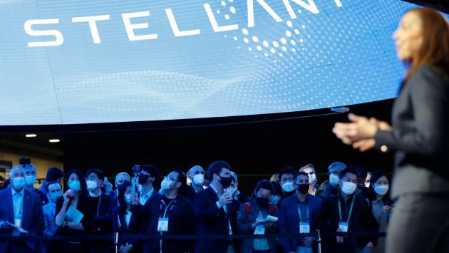 Stellantis scommette sui taxi aerei e sfida Tesla
