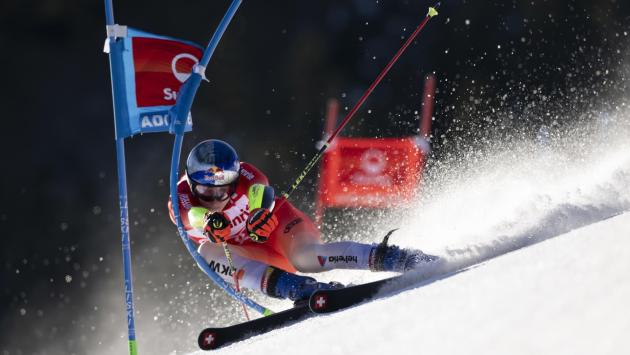 Odermatt vince il gigante di Adelboden e si riconferma in vetta alla Coppa del mondo