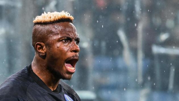 Osimhen trascina il Napoli: 2-0 alla Samp, riprende la fuga scudetto